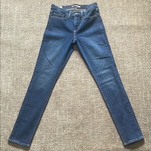 Levi’s Premium W30 x L32 Sleek Blue Skinny Jeans with Classic Fit